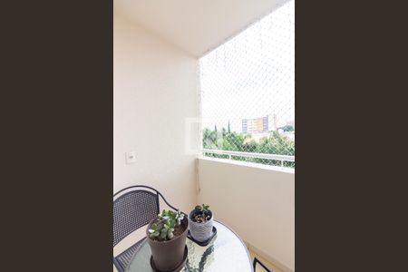 Sacada de apartamento para alugar com 2 quartos, 58m² em Presidente Altino, Osasco