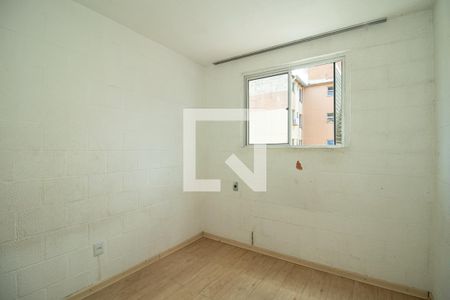 Quarto 2 de apartamento para alugar com 2 quartos, 49m² em Rubem Berta, Porto Alegre