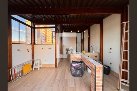 Apartamento à venda com 110m², 2 quartos e 1 vaga Apartamento à venda com 110m², 2 quartos e 1 vagaCobertura