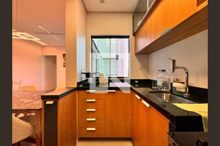 Apartamento à venda com 110m², 2 quartos e 1 vaga Apartamento à venda com 110m², 2 quartos e 1 vagaCozinha