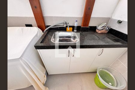 Apartamento à venda com 110m², 2 quartos e 1 vaga Apartamento à venda com 110m², 2 quartos e 1 vagaLavanderia