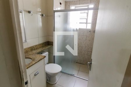 Banheiro de apartamento para alugar com 2 quartos, 47m² em Jardim Sao Roque, São Paulo