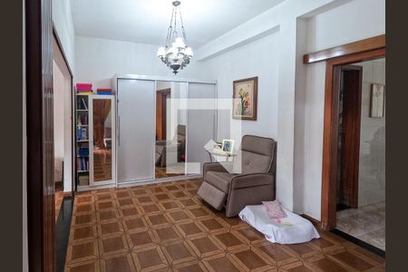 Casa à venda com 7 quartos, 120m² em Vila Bonilha, São Paulo