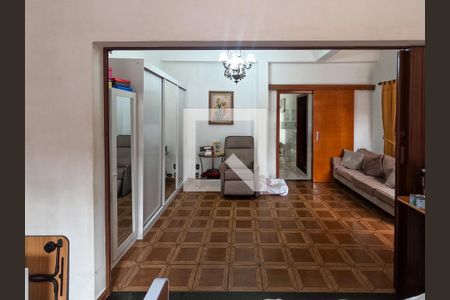 Casa à venda com 7 quartos, 120m² em Vila Bonilha, São Paulo