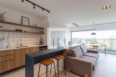 Sala de apartamento à venda com 2 quartos, 65m² em Indianópolis, São Paulo