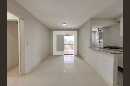 Sala de apartamento para alugar com 2 quartos, 67m² em Santa Terezinha, Santo André