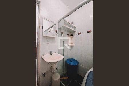 Banheiro de kitnet/studio para alugar com 1 quarto, 25m² em Nazaré, Salvador