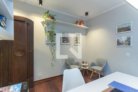 Escritório de casa para alugar com 4 quartos, 330m² em Sítio Barrocada, São Paulo