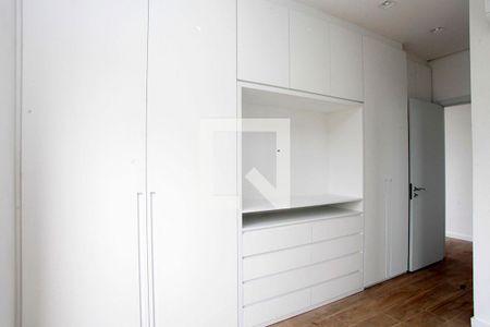 Quarto 1 Suíte de apartamento para alugar com 2 quartos, 127m² em Moinhos de Vento, Porto Alegre