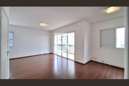 Sala  de apartamento para alugar com 3 quartos, 142m² em Vila Ipojuca, São Paulo