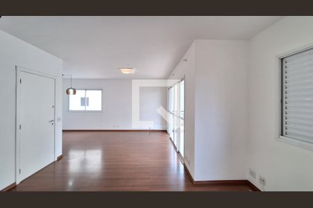 Detalhe da sala de apartamento para alugar com 3 quartos, 142m² em Vila Ipojuca, São Paulo