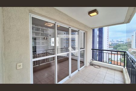 Varanda de apartamento para alugar com 3 quartos, 142m² em Vila Ipojuca, São Paulo