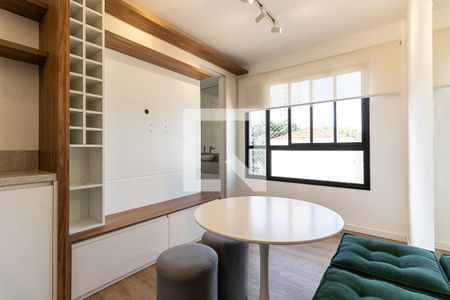 Sala de apartamento para alugar com 2 quartos, 34m² em Vila Moinho Velho, São Paulo