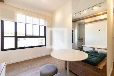 Sala de apartamento para alugar com 2 quartos, 34m² em Vila Moinho Velho, São Paulo