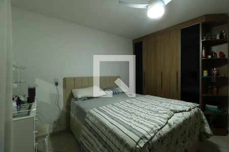 Quarto 2 de casa à venda com 2 quartos, 84m² em Vila Clarice, Santo André