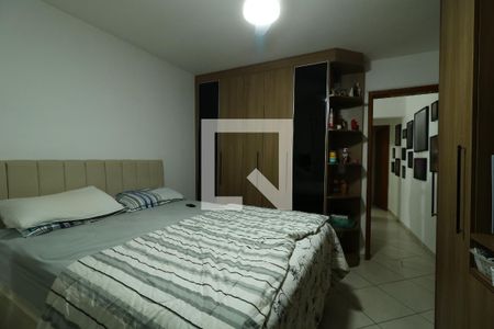 Quarto 2 de casa à venda com 2 quartos, 84m² em Vila Clarice, Santo André