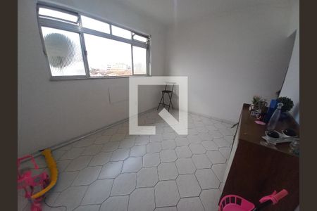 Sala de apartamento para alugar com 2 quartos, 69m² em Vila Valenca, São Vicente