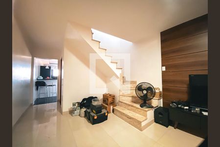 sala de casa para alugar com 5 quartos, 144m² em Jardim D’abril, São Paulo