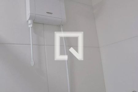 Banheiro de apartamento à venda com 1 quarto, 27m² em Barra Funda, São Paulo