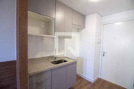 Cozinha de kitnet/studio para alugar com 1 quarto, 28m² em Campo Belo, São Paulo