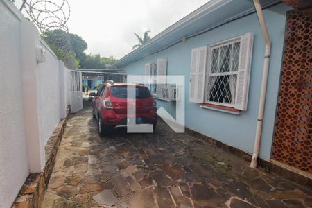 Casa à venda com 580m², 3 quartos e 7 vagas Casa à venda com 580m², 3 quartos e 7 vagasGaragem