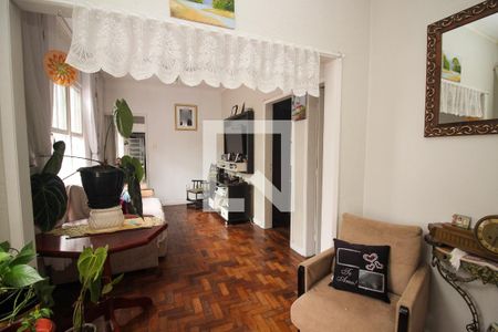 Sala de casa à venda com 3 quartos, 580m² em Nonoai, Porto Alegre