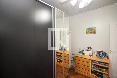 Casa à venda com 580m², 3 quartos e 7 vagas Casa à venda com 580m², 3 quartos e 7 vagasQuarto 2