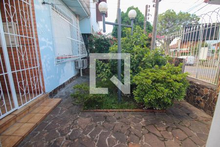 Casa à venda com 580m², 3 quartos e 7 vagas Casa à venda com 580m², 3 quartos e 7 vagasJardim