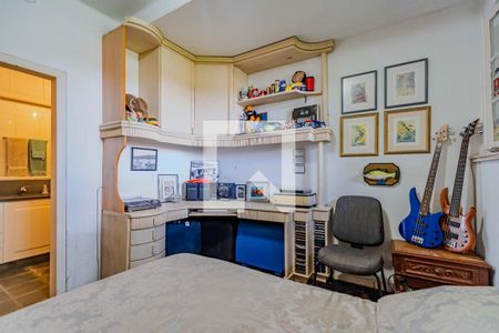 Casa à venda com 1028m², 4 quartos e 4 vagas Casa à venda com 1028m², 4 quartos e 4 vagasQuarto 3