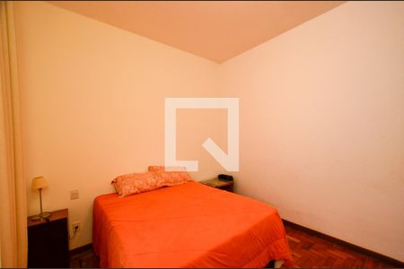 Quarto2 de apartamento à venda com 3 quartos, 101m² em Santo Antônio, Belo Horizonte