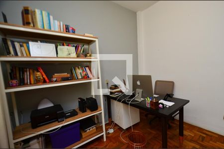 Quarto1 de apartamento à venda com 3 quartos, 101m² em Santo Antônio, Belo Horizonte