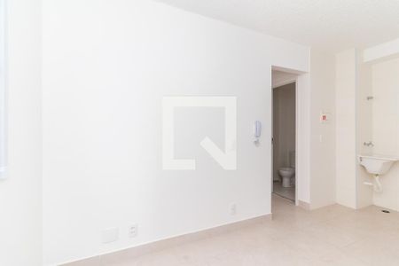 Sala/Cozinha de apartamento para alugar com 2 quartos, 45m² em Fazenda Aricanduva, São Paulo