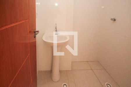 Banheiro de apartamento para alugar com 2 quartos, 34m² em Jardim Vila Formosa, São Paulo