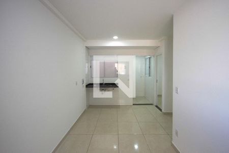 Sala de apartamento para alugar com 2 quartos, 35m² em Cidade Mãe do Céu, São Paulo