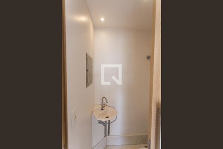 Lavabo  de apartamento à venda com 1 quarto, 75m² em Cruzeiro, Belo Horizonte