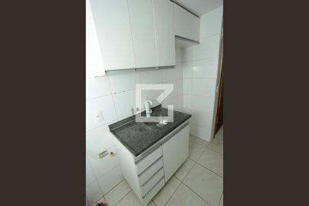 Cozinha de apartamento para alugar com 1 quarto, 35m² em Q 205, Brasília