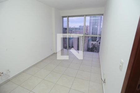 Sala de apartamento para alugar com 1 quarto, 35m² em Q 205, Brasília