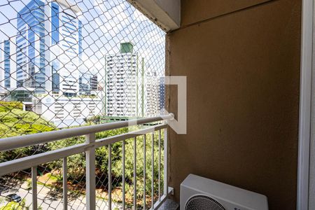 Sacada da Sala de apartamento para alugar com 3 quartos, 65m² em Bela Vista, São Paulo