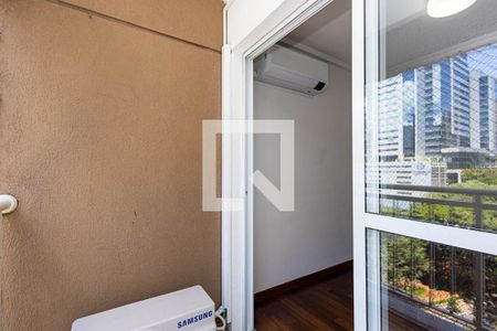 Sacada da Sala de apartamento para alugar com 3 quartos, 65m² em Bela Vista, São Paulo