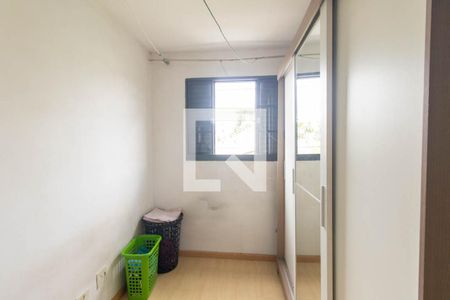 Quarto 2 de apartamento para alugar com 3 quartos, 53m² em Tingui, Curitiba