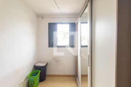 Quarto 2 de apartamento para alugar com 3 quartos, 53m² em Tingui, Curitiba