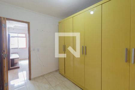 Quarto 1 de apartamento para alugar com 2 quartos, 47m² em Guaianases, São Paulo