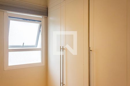Apartamento à venda com 167m², 3 quartos e 2 vagas Apartamento à venda com 167m², 3 quartos e 2 vagasCloset da suíte