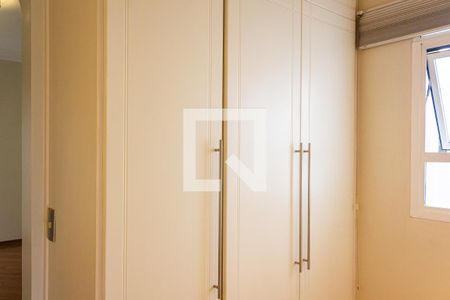 Apartamento à venda com 167m², 3 quartos e 2 vagas Apartamento à venda com 167m², 3 quartos e 2 vagasCloset da suíte