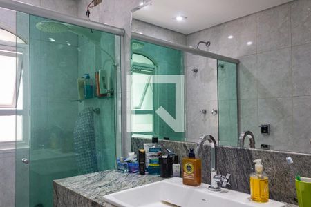 Apartamento à venda com 167m², 3 quartos e 2 vagas Apartamento à venda com 167m², 3 quartos e 2 vagasBanheiro da Suíte