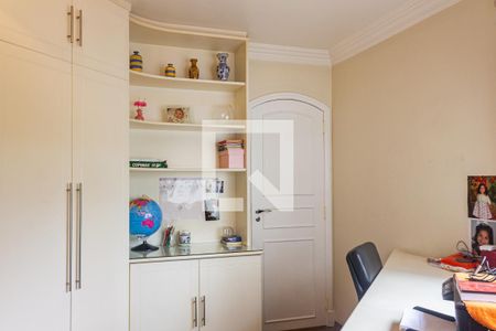 Apartamento à venda com 167m², 3 quartos e 2 vagas Apartamento à venda com 167m², 3 quartos e 2 vagasQuarto 3