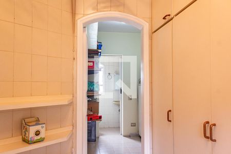 Apartamento à venda com 167m², 3 quartos e 2 vagas Apartamento à venda com 167m², 3 quartos e 2 vagasÁrea de Serviço