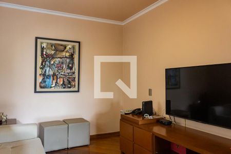 Sala de TV de apartamento à venda com 3 quartos, 167m² em Pacaembu, São Paulo