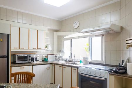 Apartamento à venda com 167m², 3 quartos e 2 vagas Apartamento à venda com 167m², 3 quartos e 2 vagasCozinha