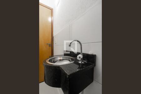 Lavabo de casa para alugar com 3 quartos, 90m² em Jardim Ponte Rasa, São Paulo